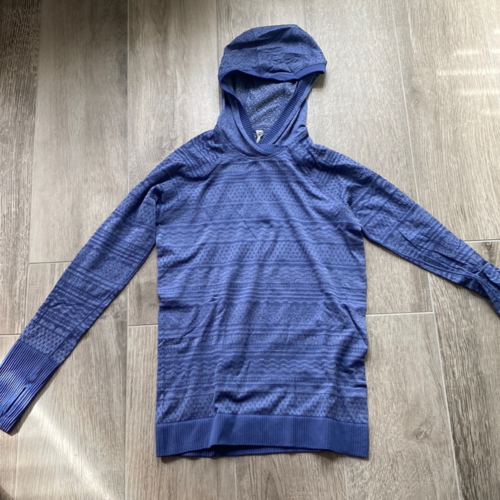 Lululemon sweatshirt
